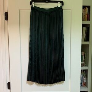 Marine Layer Dark Green Shiny Pleated MIDI Skirt like new without tags